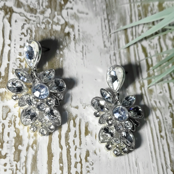 Make A Statement Earring - Picture 3 of 3